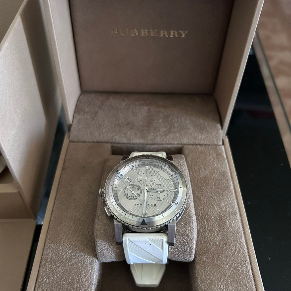Burberry The City Chronograph Silver Dial White Rubber Strap Watch for Men - BU9810